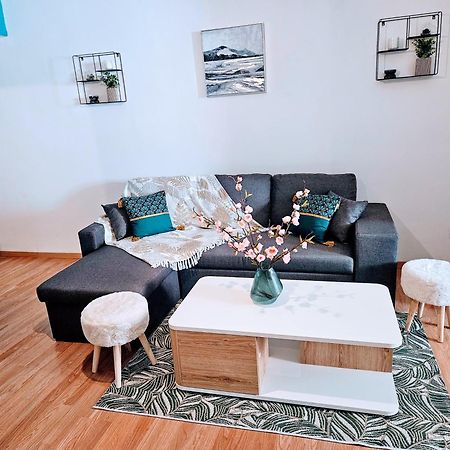 Spacieux Et Charmant Appartement De 47 M2 Charleville-Mézières Buitenkant foto